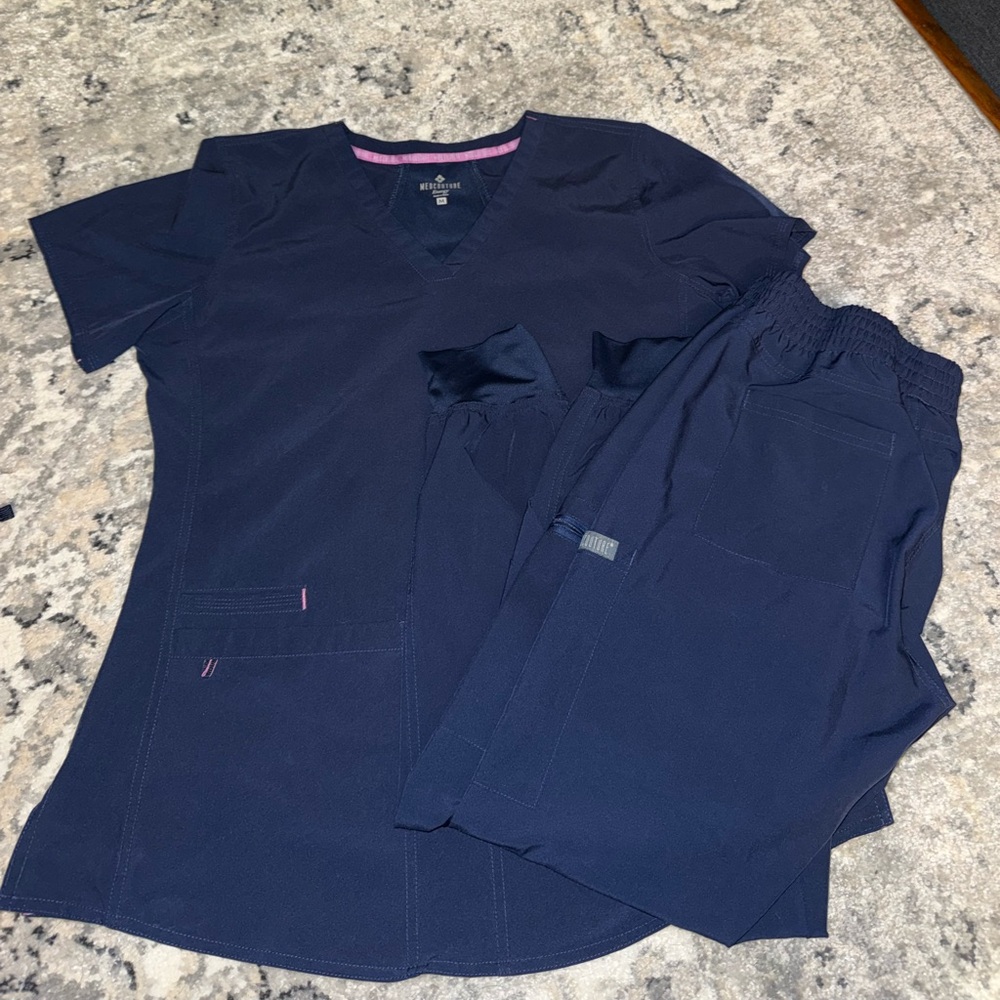 Scrub set - Med Couture